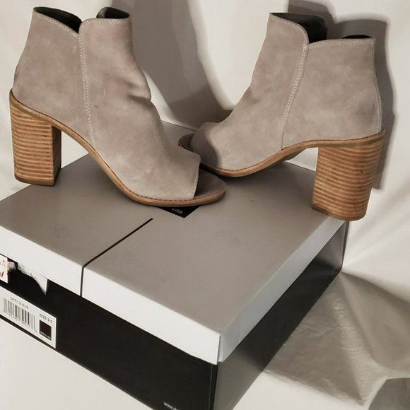 Dolce Vita “Levi” Suede Peep Toe Bootie in Gray Sz 9.5- Shipping Incl - Picture 5 of 15